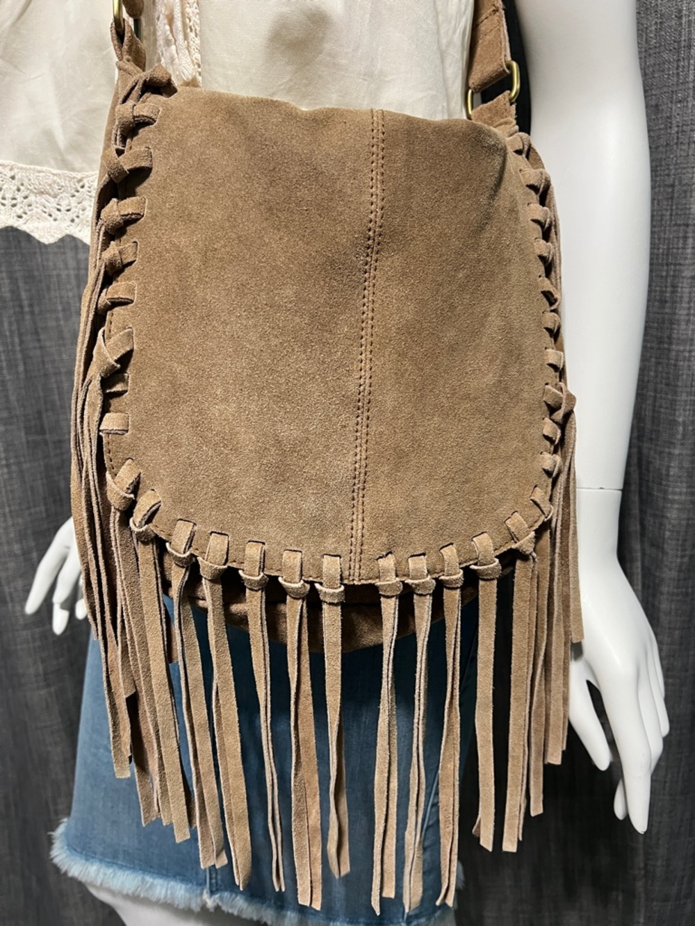 Forever 21 Genuine Cowhide Suede Fringe Crossbody Handbag Light Brown - Picture 2 of 13